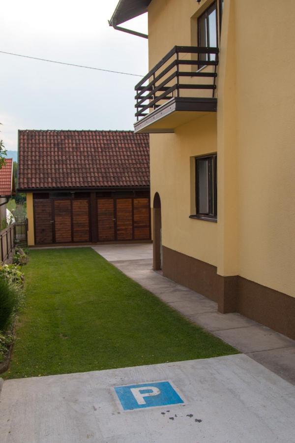 Brick Apartment Bajina Basta Buitenkant foto