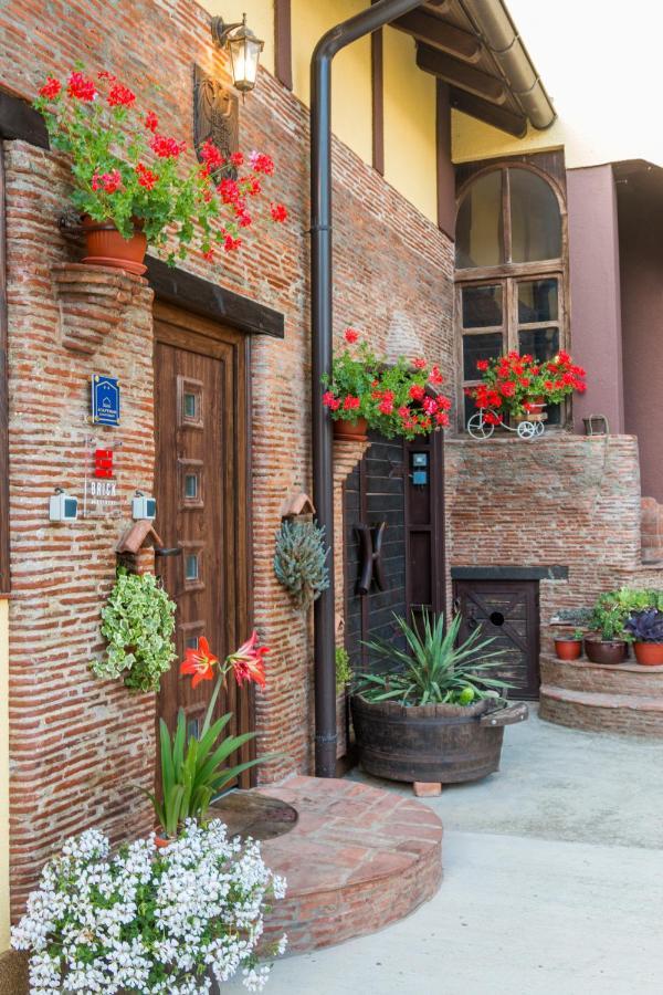 Brick Apartment Bajina Basta Buitenkant foto