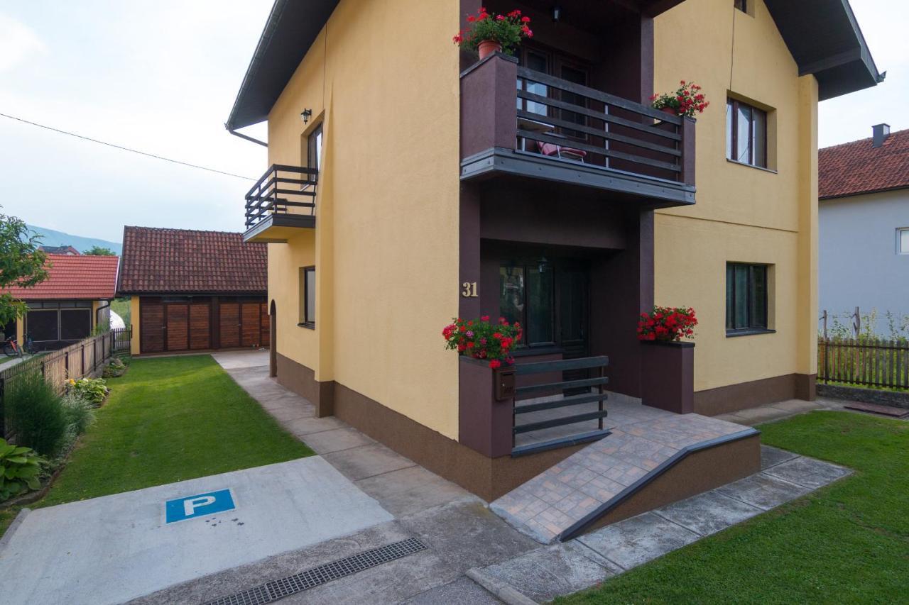 Brick Apartment Bajina Basta Buitenkant foto