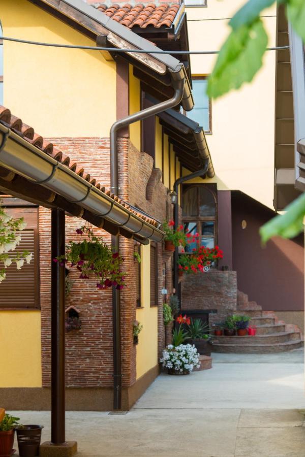 Brick Apartment Bajina Basta Buitenkant foto