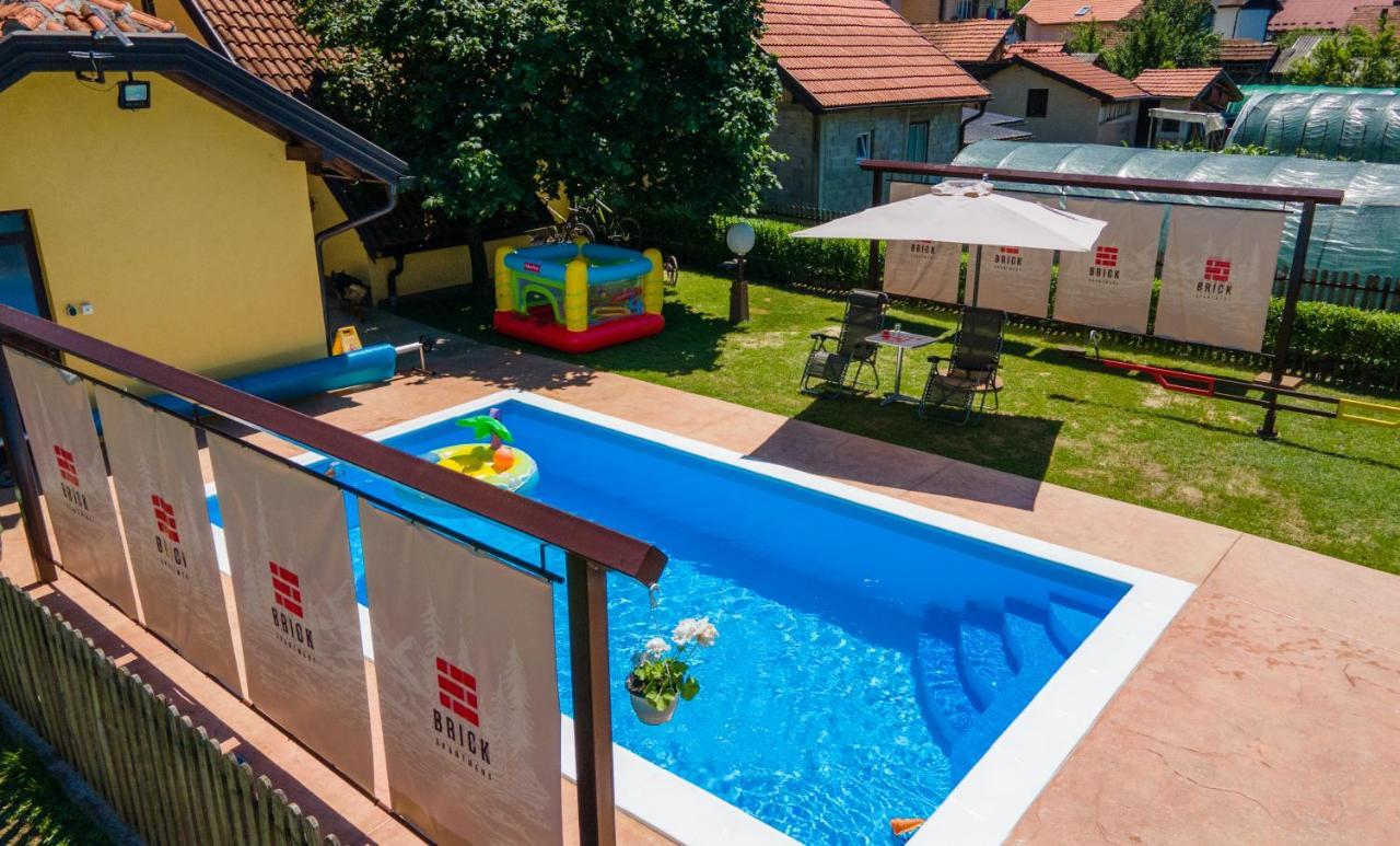 Brick Apartment Bajina Basta Buitenkant foto